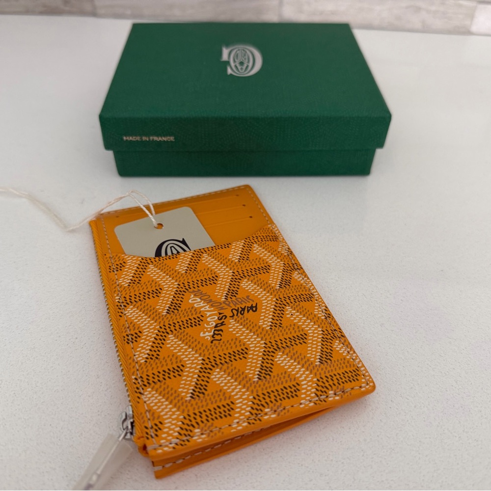 Goyard Bourbon Zip Card Holder in Yellow, brand new in box - Picture 8 of 11